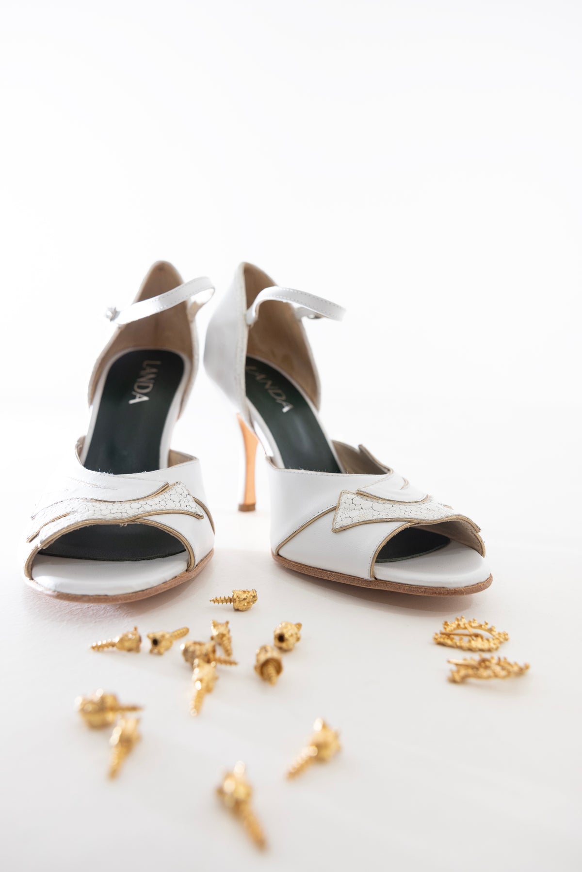 Gemma Aplique Oro Blanco - Landa Zapatos