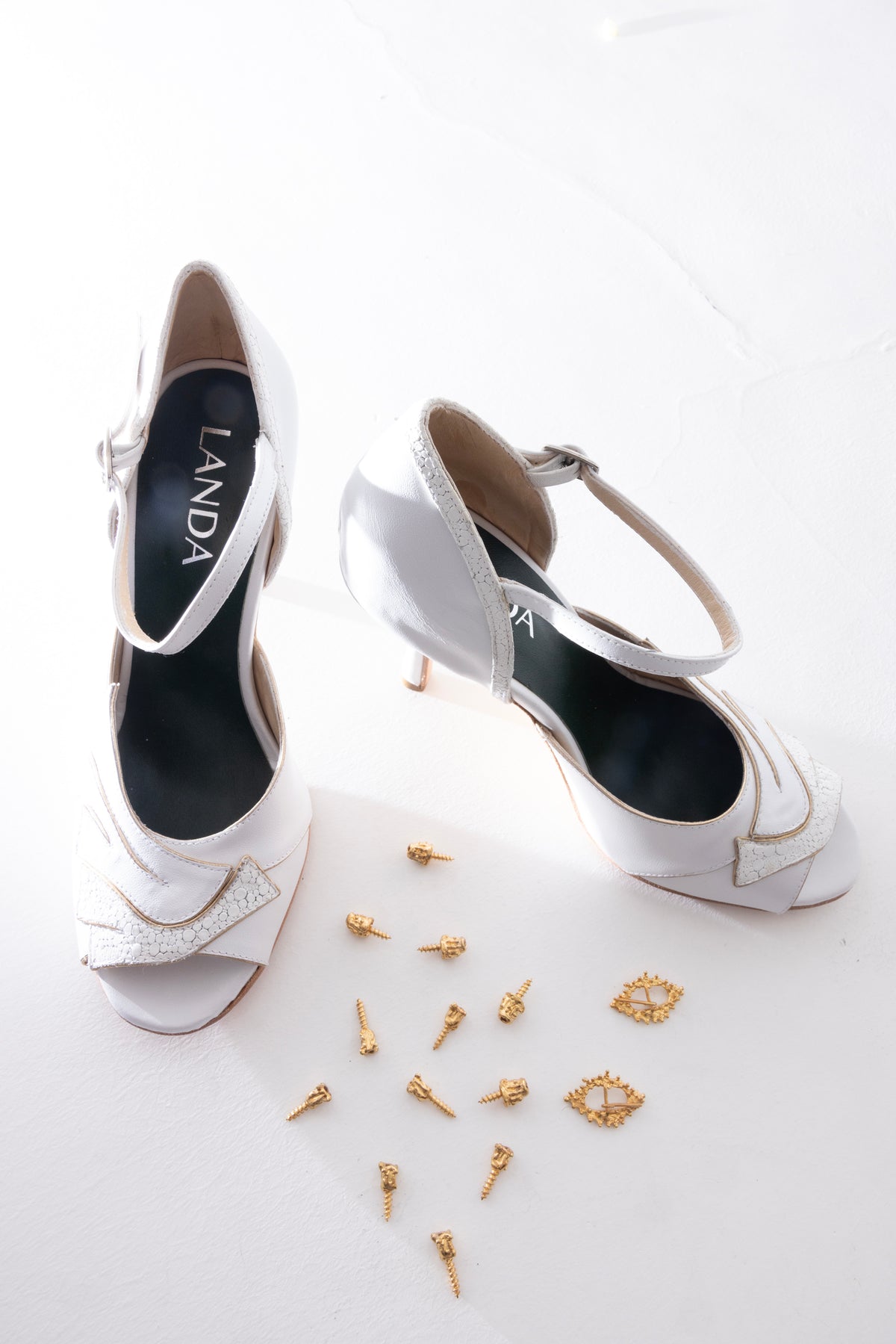 Gemma Aplique Oro Blanco - Landa Zapatos